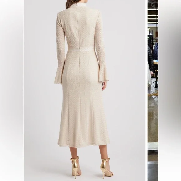 Ellliatt Kailee Texture Long Sleeve Midi Dress Ivory M
